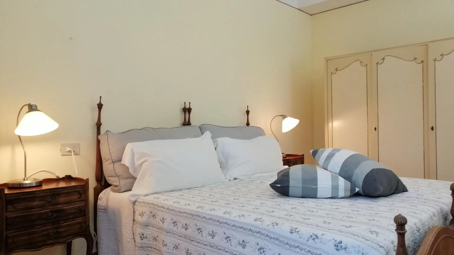 Bb Villa Bolgheri Mare Donoratico Italy